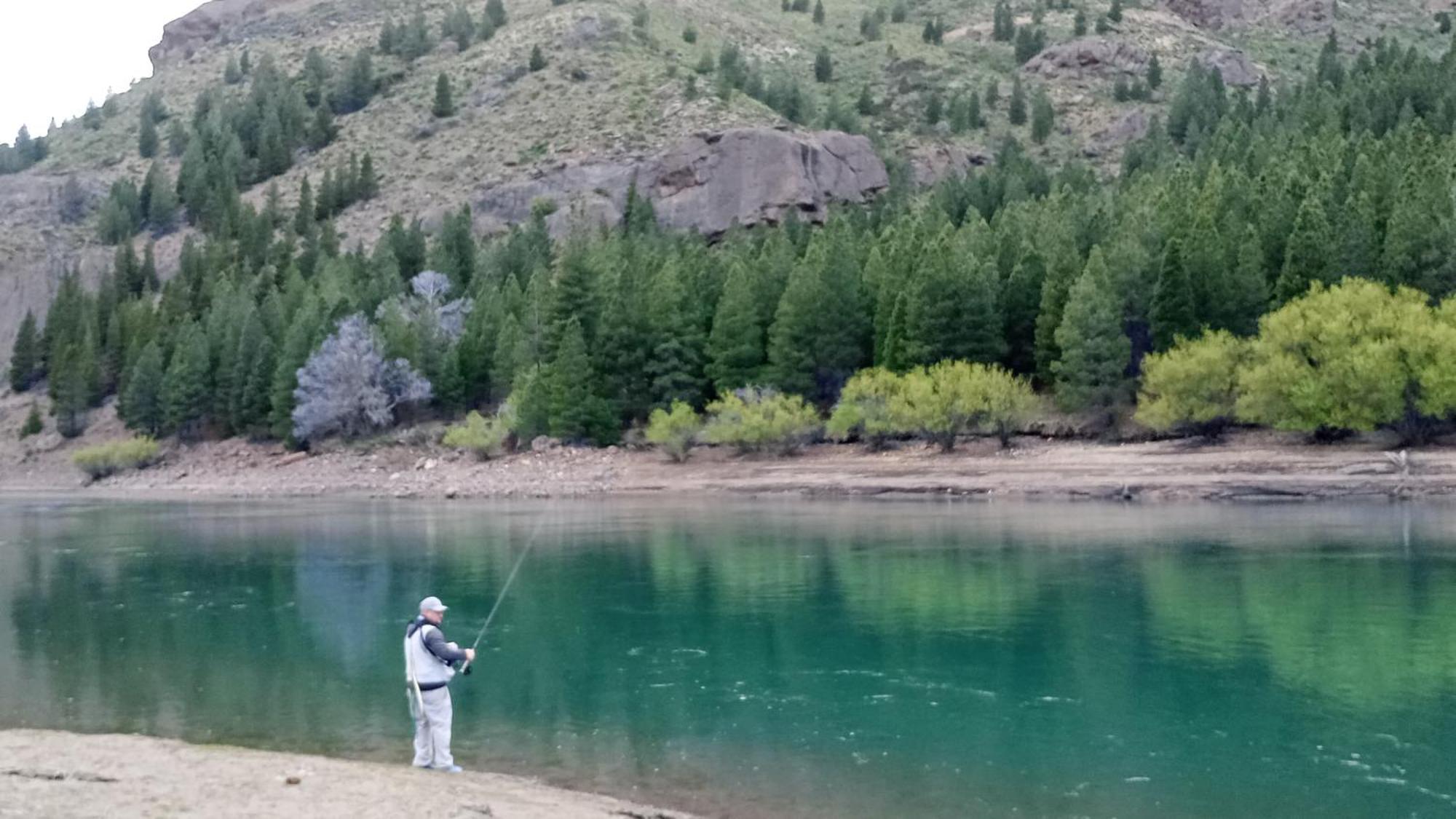 Bardas Del Limay Dormi-Con Hidromasaje - Totalmente Equipado Plottier Exteriér fotografie